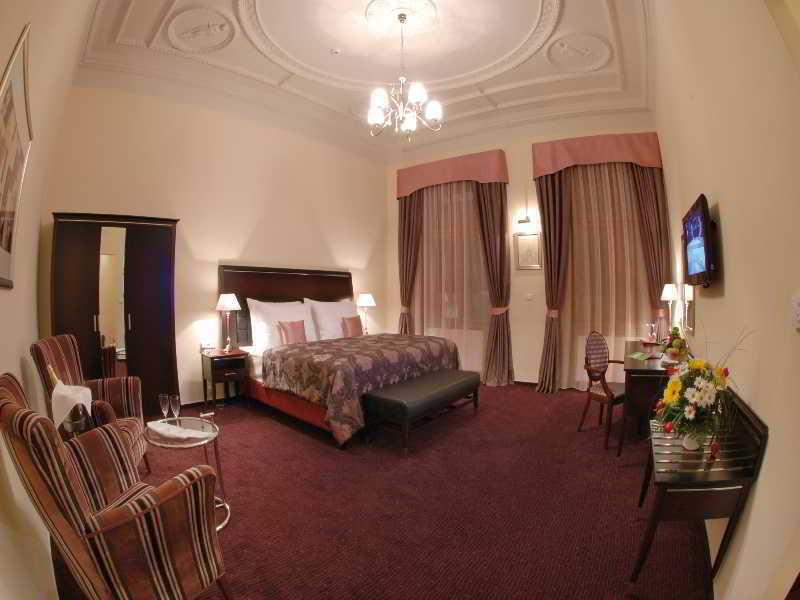 Ea Embassy Hotel Prague